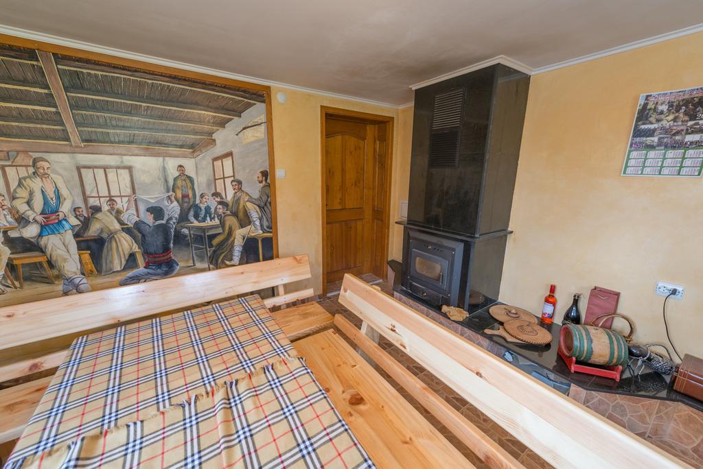 Marinovata Kashta Guest House Preslav Extérieur photo