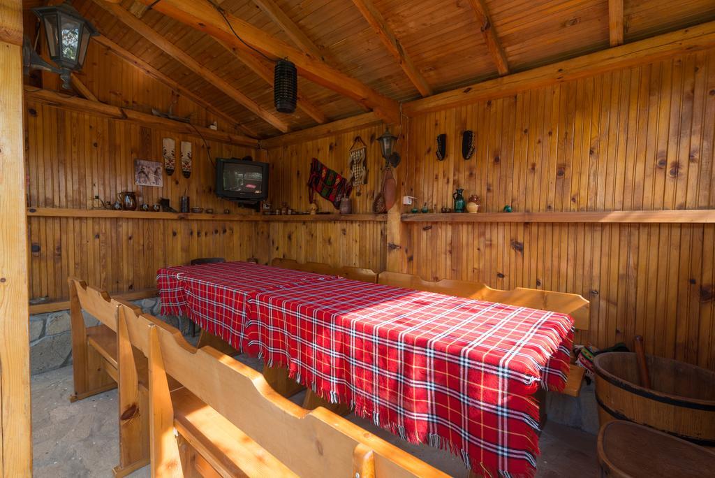 Marinovata Kashta Guest House Preslav Extérieur photo