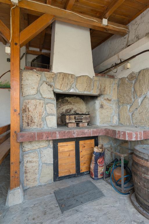 Marinovata Kashta Guest House Preslav Extérieur photo