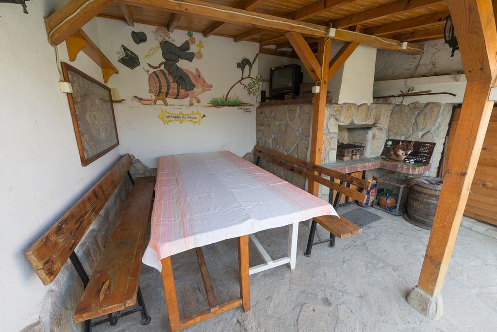 Marinovata Kashta Guest House Preslav Extérieur photo