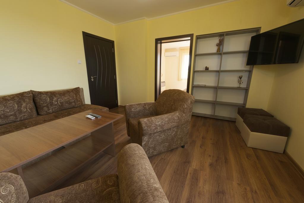 Marinovata Kashta Guest House Preslav Extérieur photo